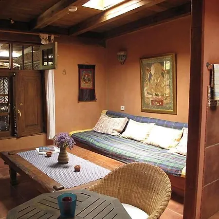 Sleeps 2 Pool Wifi Apartment *