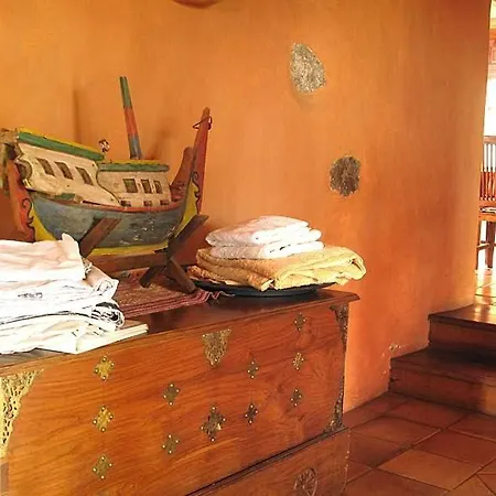 Sleeps 2 Pool Wifi Apartment *