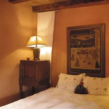 Sleeps 2 Pool Wifi Apartment *